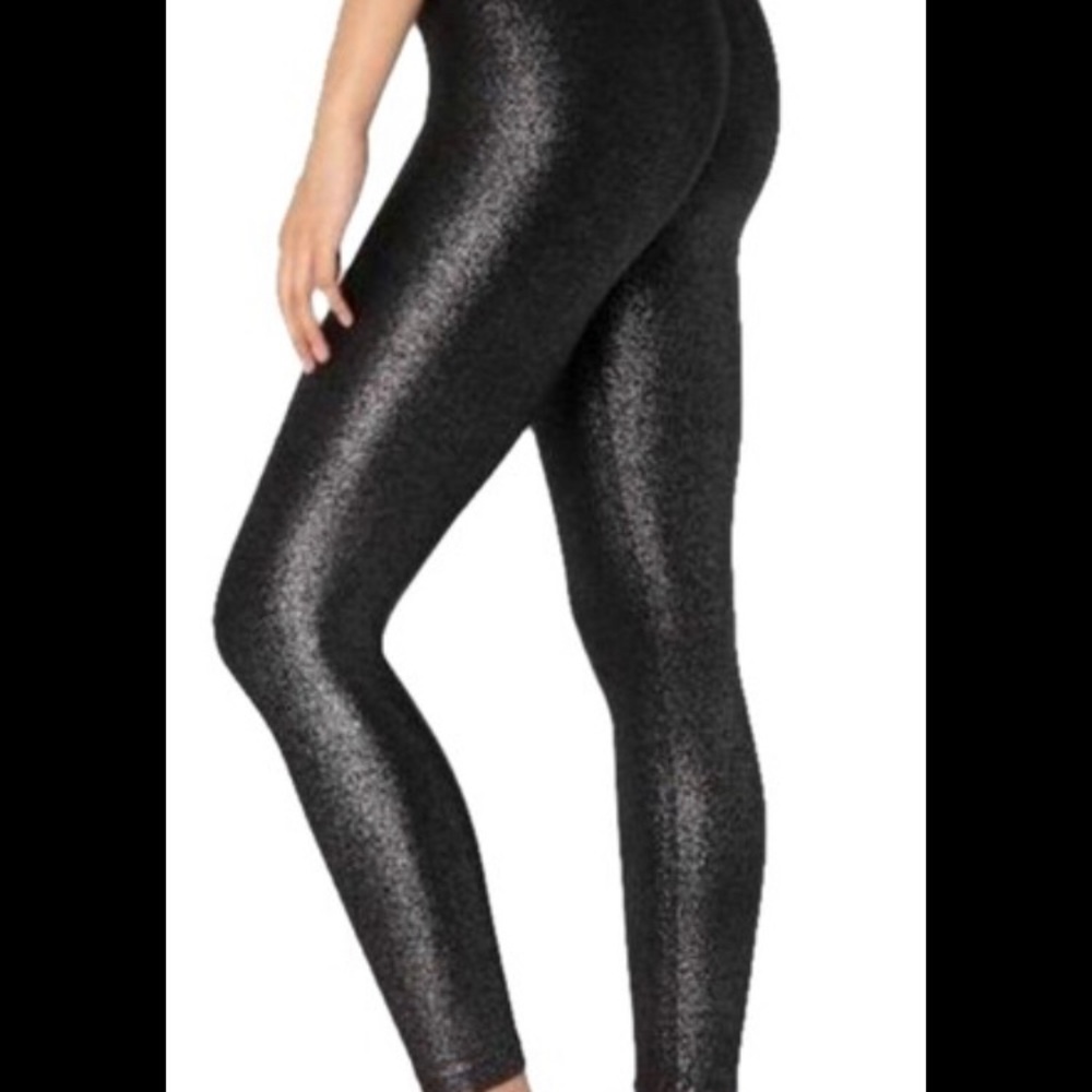 NWT Beyond Yoga midi twinkle leggings